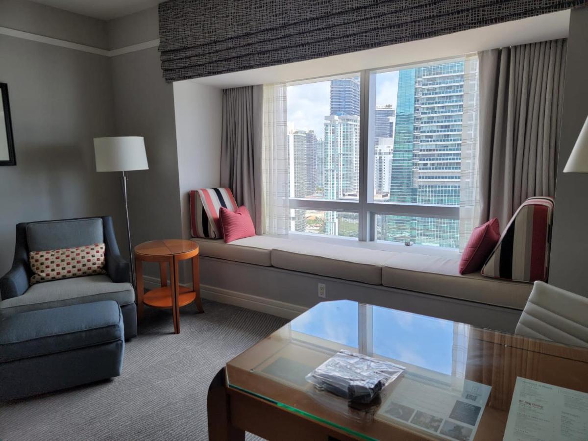 Four Seasons Suite Μαϊάμι Εξωτερικό φωτογραφία